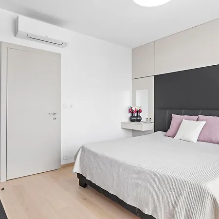 Apartament Luxury Eurovea Tower - & Hills Bratysława